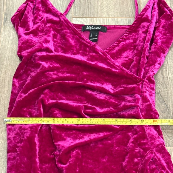 ReVamped fuchsia velvet mini dress with ruching, size M - Picture 5 of 9